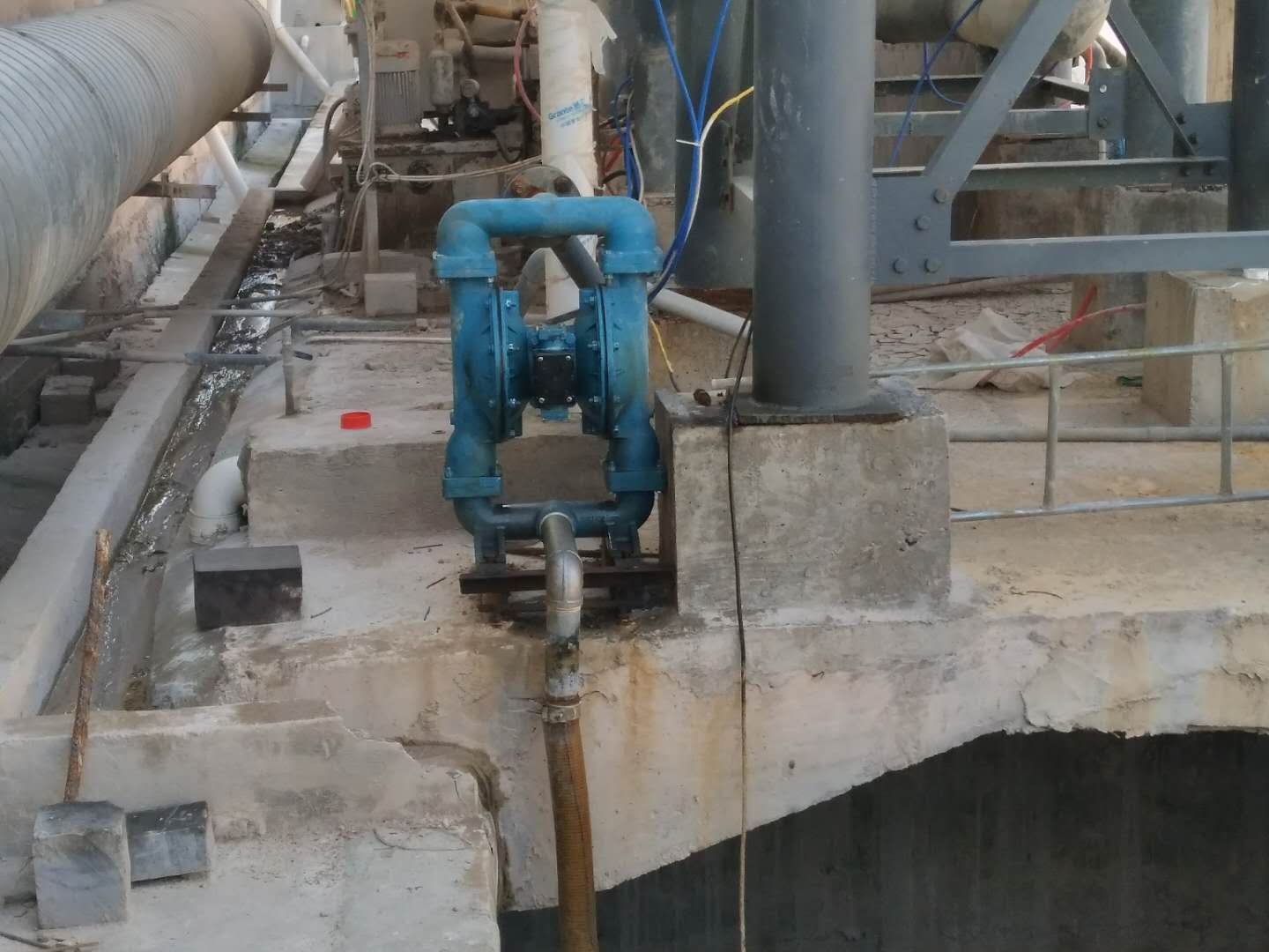 全自動無人值守污水處理系統(tǒng) 全自動無人值守污水處理系統(tǒng)